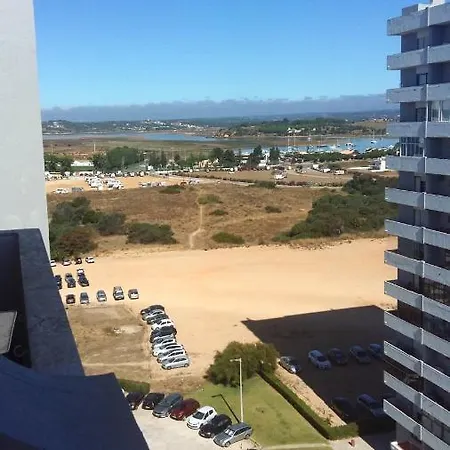 With One Bedroom In Alvor With Wonderful City View And Wifi 100 M From The Beach Apartmán *